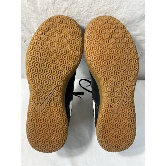 Nike Tiempo X Indoor Soccer Shoes Black/Gold Boys Size 6 Y 897735-002 - Picture 5 of 15